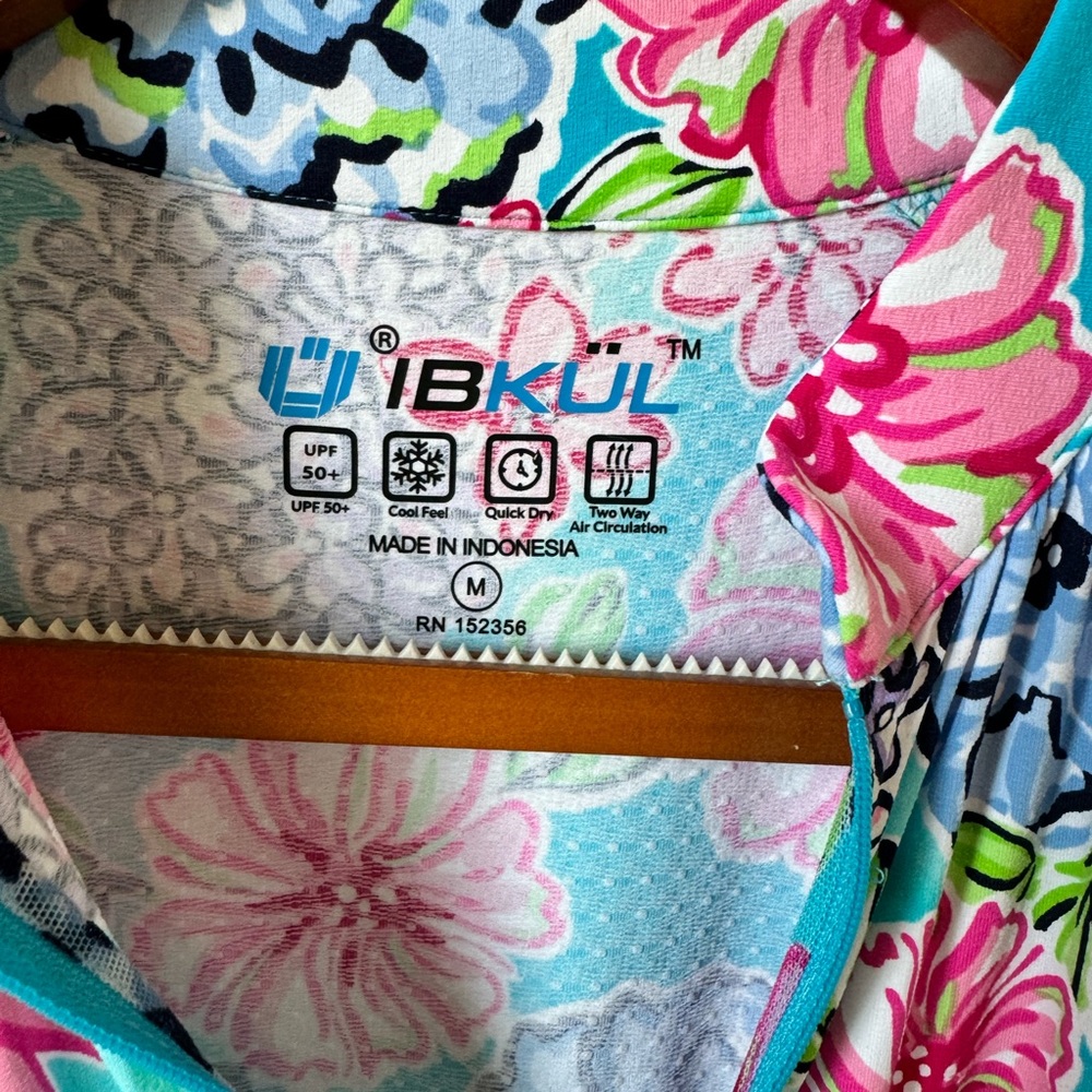 IBKUL hydrangea golf dress with pockets & drawstring - Picture 4 of 6